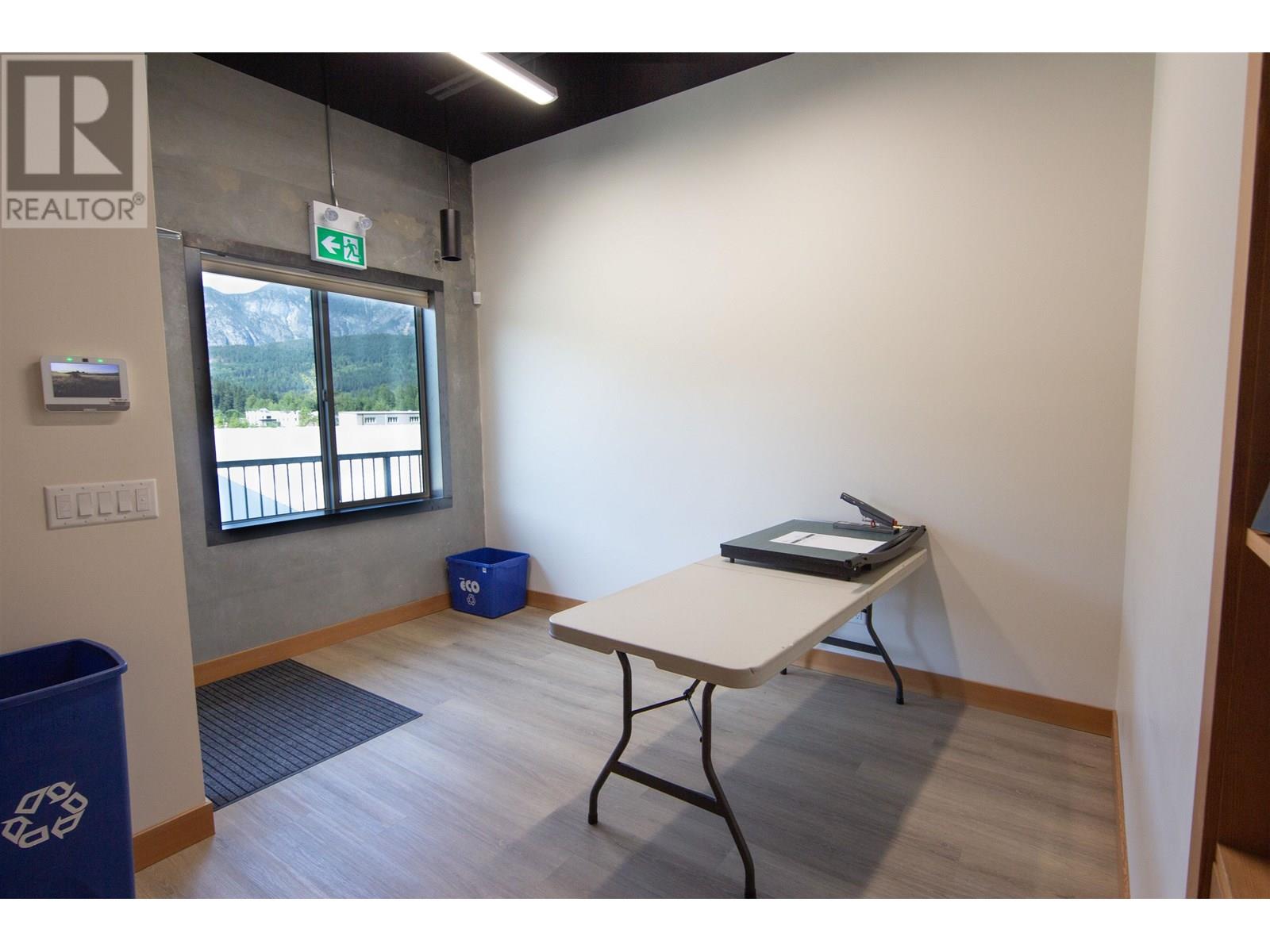 203 7322 Old Mill Road, Pemberton, British Columbia  V0N 2L0 - Photo 8 - C8070495