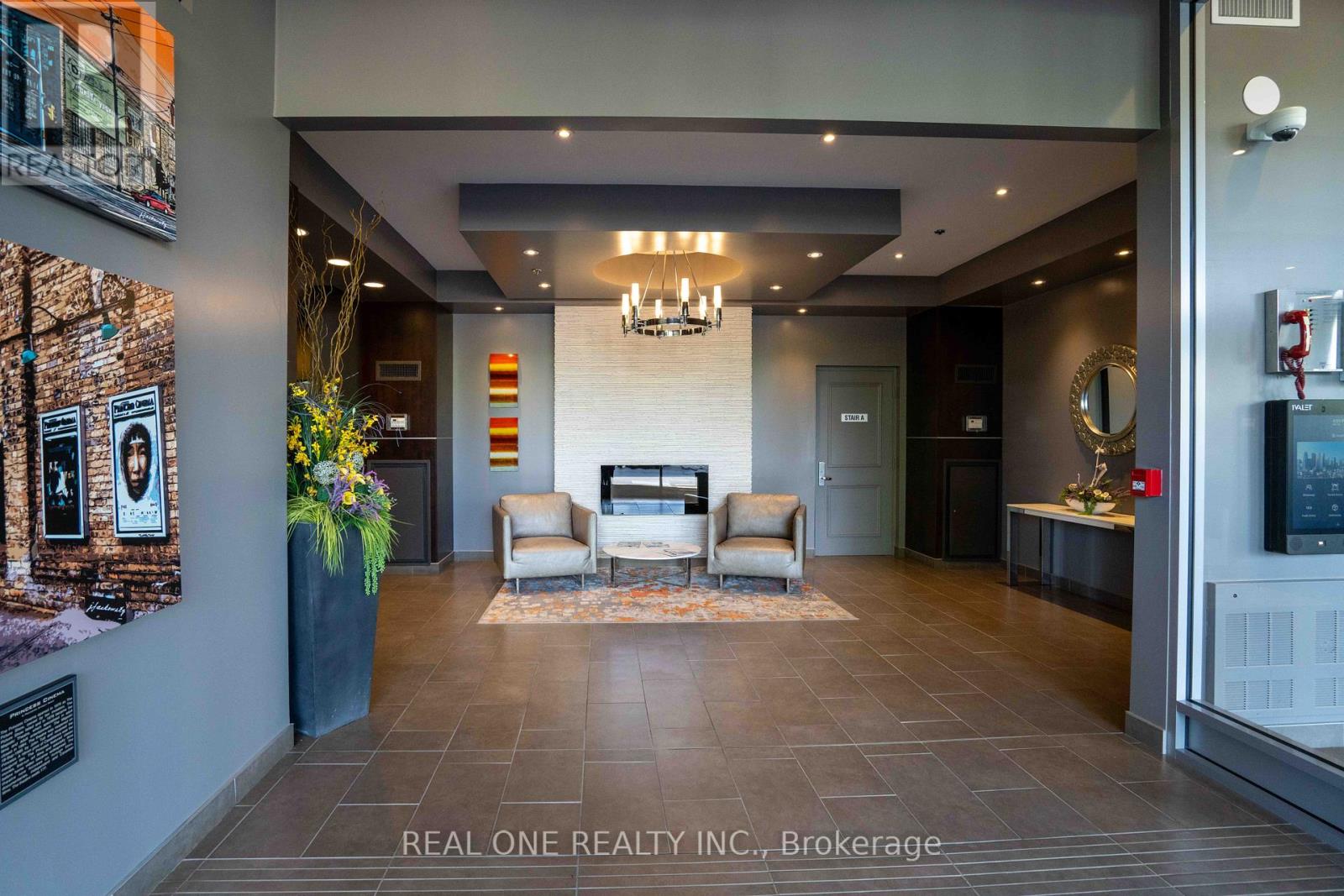 703 - 191 King Street S, Waterloo, Ontario  N2J 1R1 - Photo 2 - X12259775