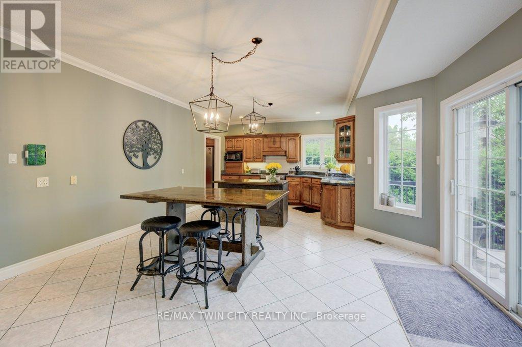 1525 Dickie Settlement Road, Cambridge, Ontario  N3H 4R8 - Photo 12 - X12259793