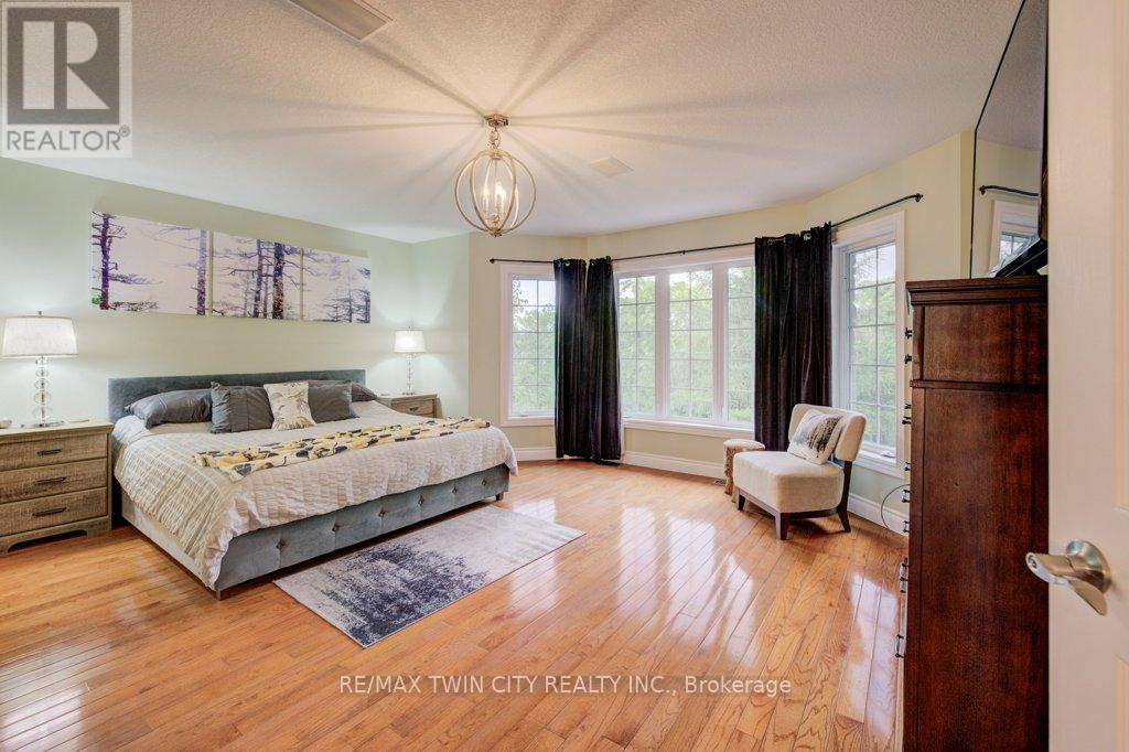 1525 Dickie Settlement Road, Cambridge, Ontario  N3H 4R8 - Photo 19 - X12259793