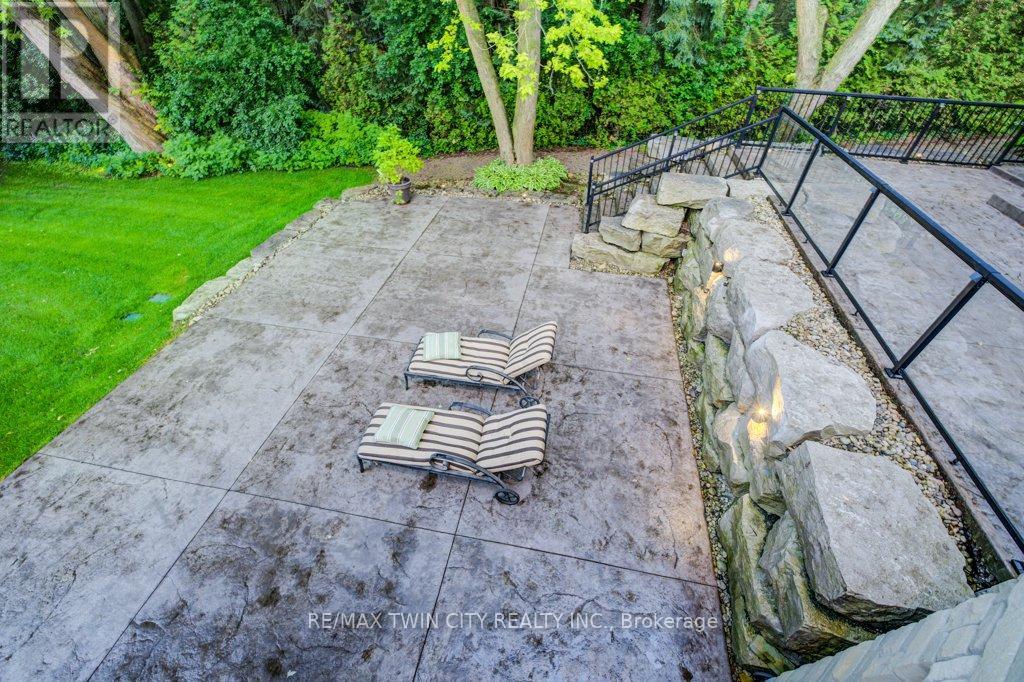 1525 Dickie Settlement Road, Cambridge, Ontario  N3H 4R8 - Photo 41 - X12259793