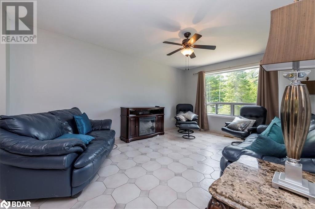 Property at 3 51ST Street S image 4