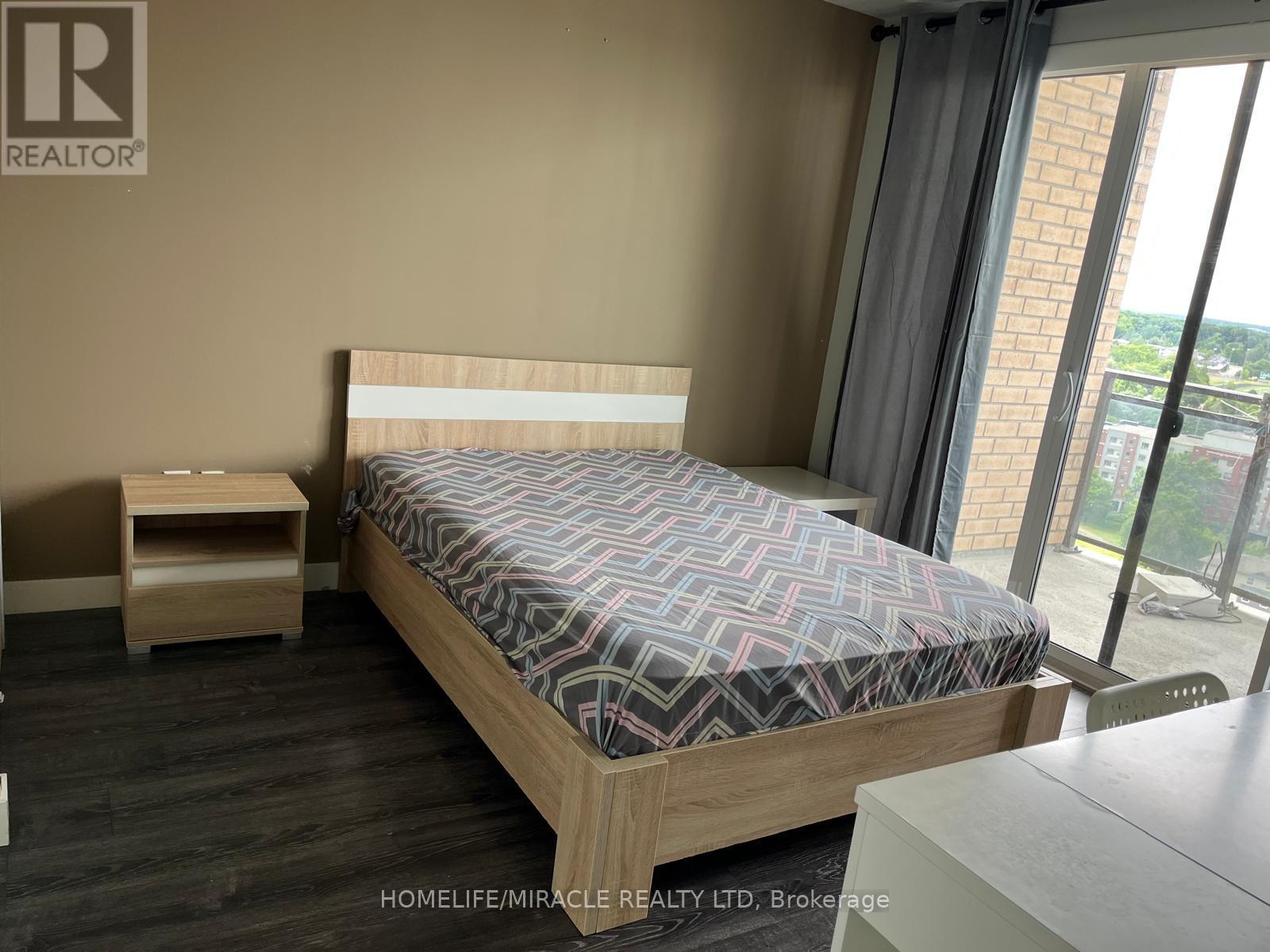 1706 - 318 Spruce Street, Waterloo, Ontario  N2L 3M7 - Photo 10 - X12222047