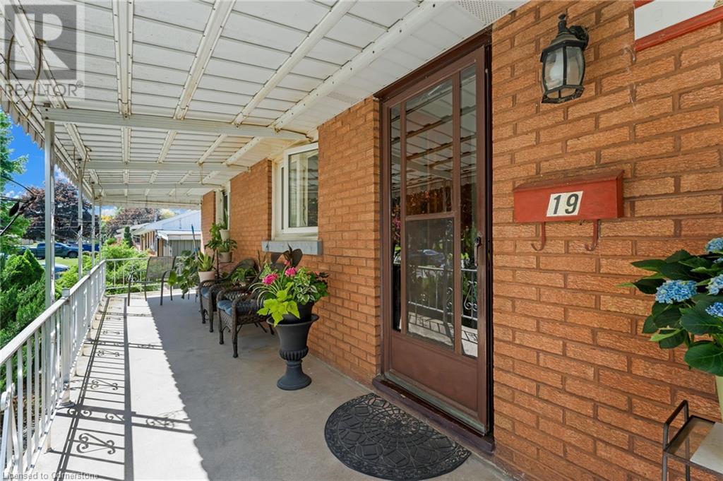 Property at 19 KINNARD Road image 4