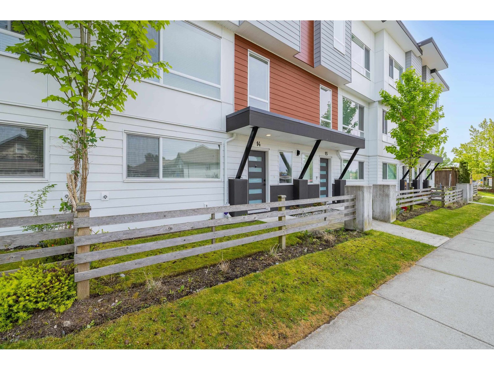 Property at 14 27640 LANTERN AVENUE image 4