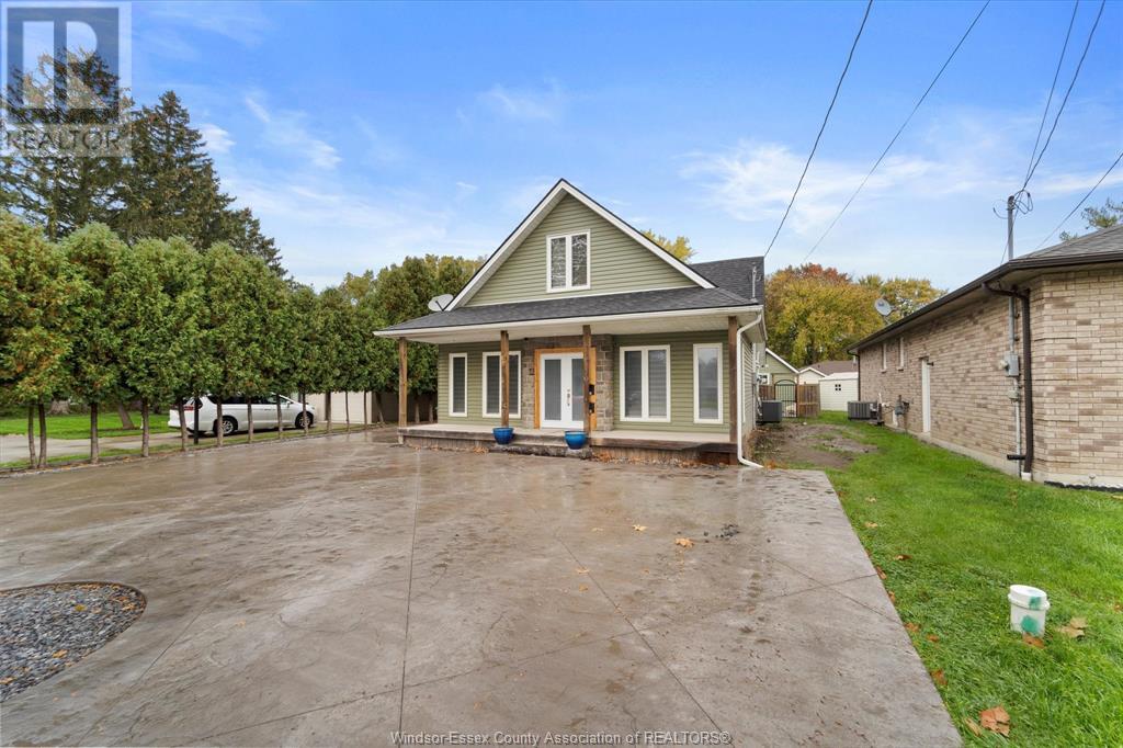 Property at 1530 SPRUCEWOOD image 4