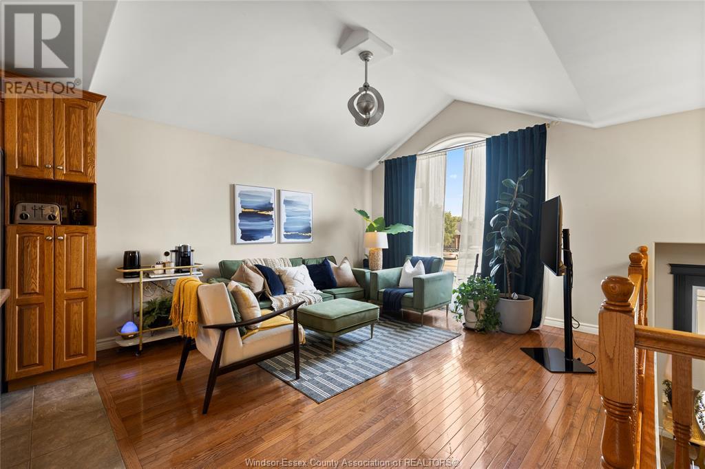 Property at 263 St. Peter image 4