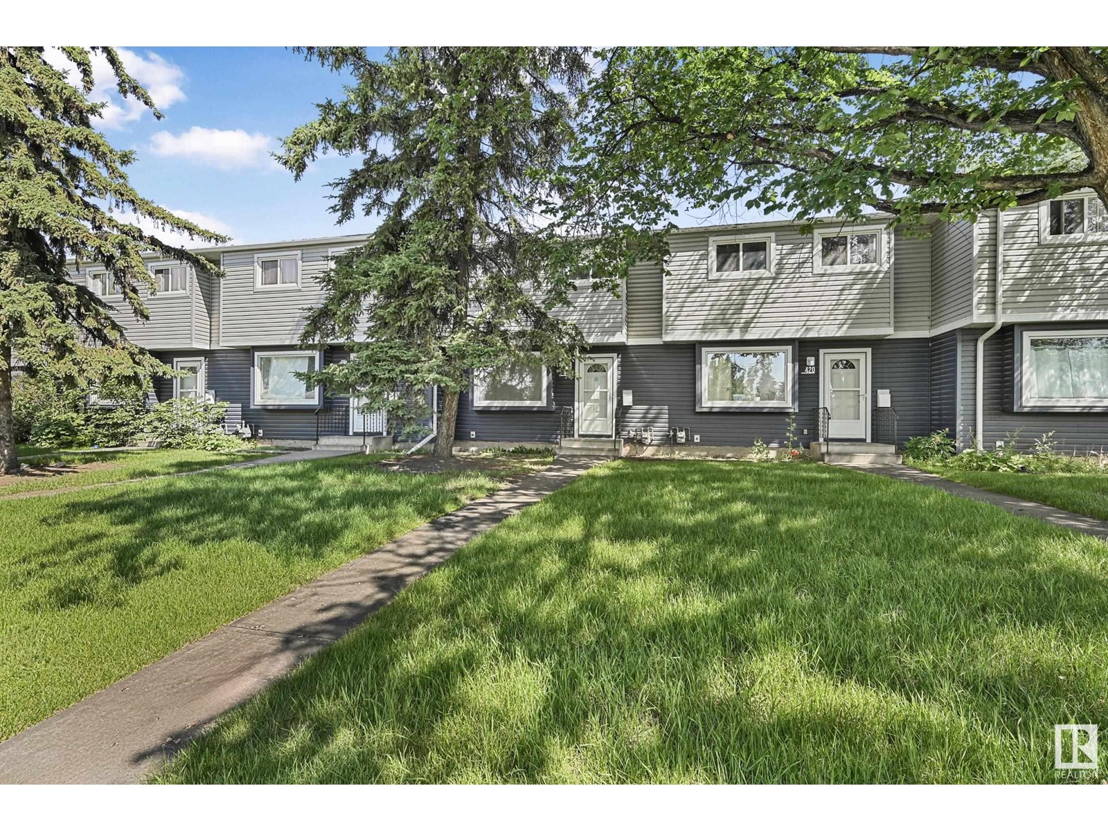 Property at 416 HERMITAGE RD NW image 1