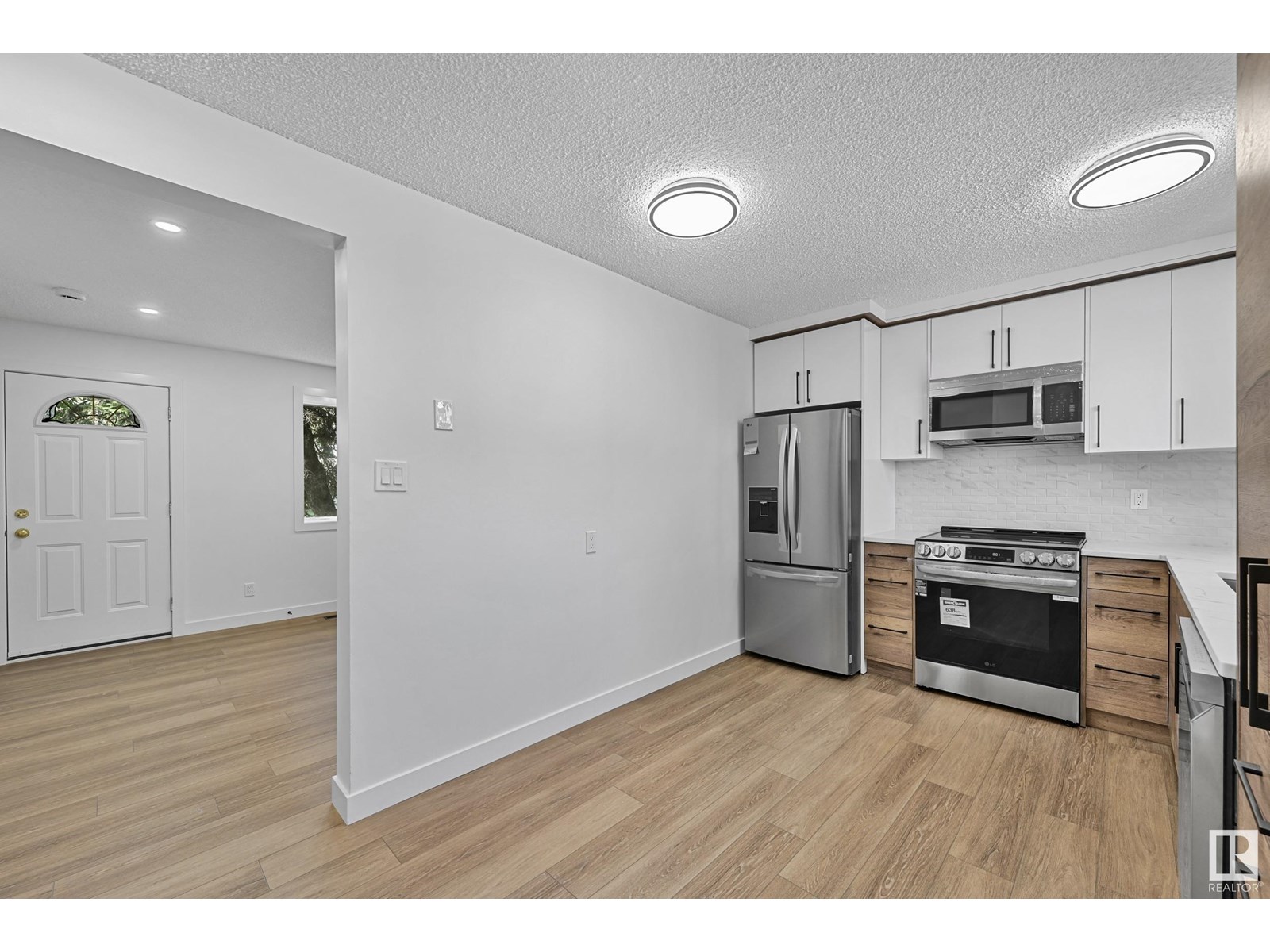 Property at 416 HERMITAGE RD NW image 5