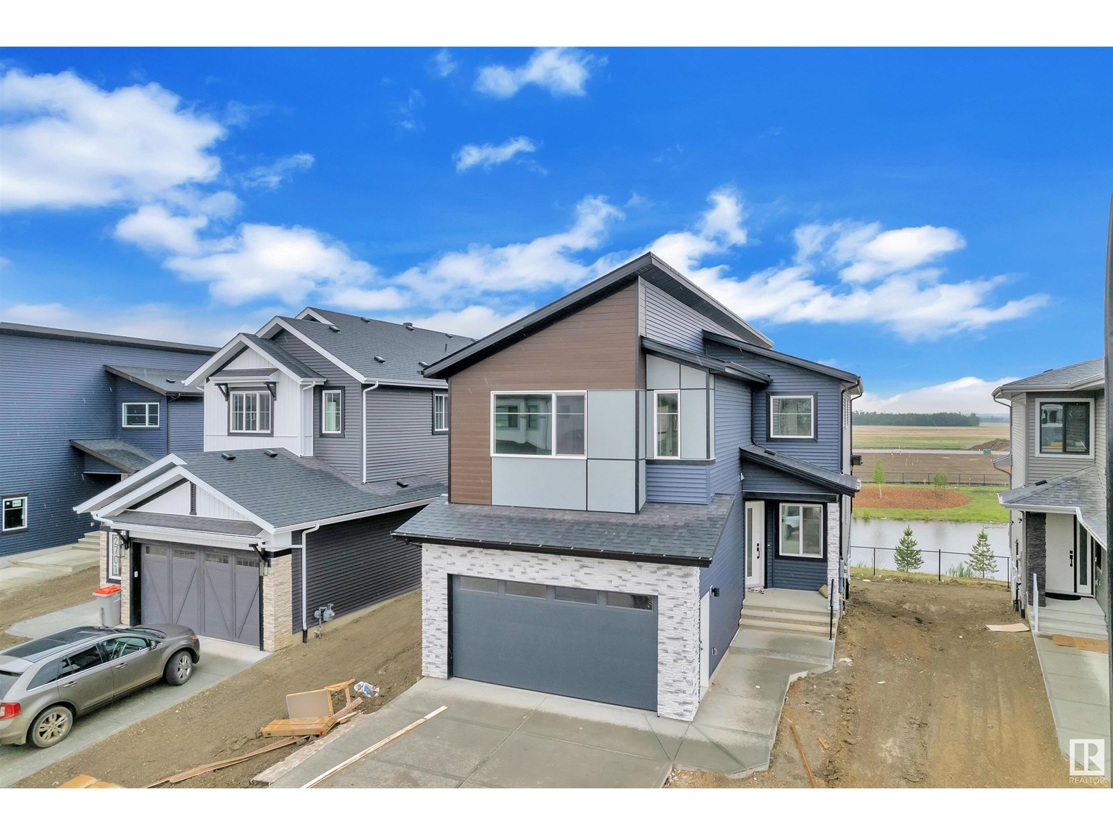 Property at 2641 63 AV NE image 1