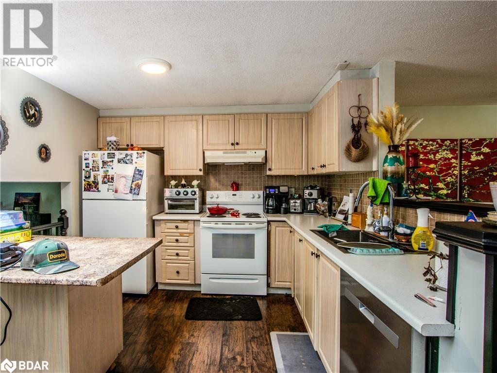 40 Doris Drive, Barrie, Ontario  L4N 5L9 - Photo 7 - 40746948