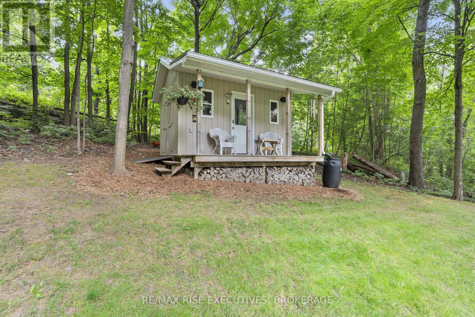 196 Old River Road, Leeds And The Thousand Islands, Ontario  K0E 1R0 - Photo 36 - X12260079