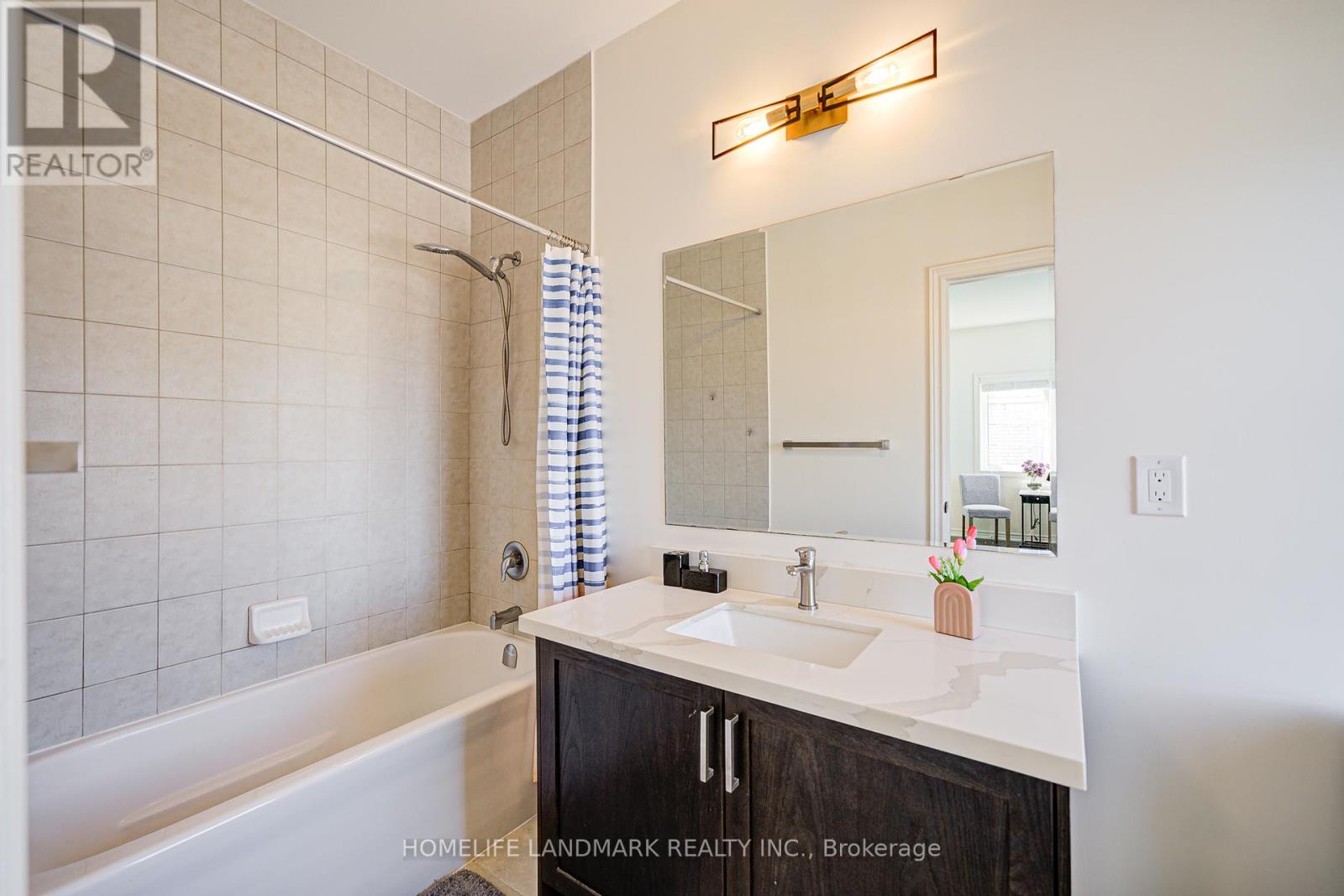 17 Dr Pearson Court, East Gwillimbury, Ontario  L9N 0P4 - Photo 37 - N12259222