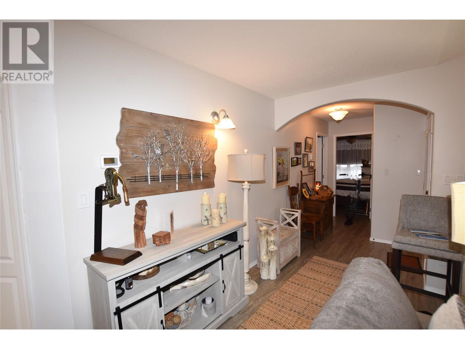 606 Nighthawk Avenue, Vernon, British Columbia  V1H 2A1 - Photo 7 - 10333198