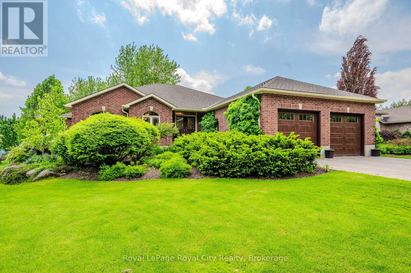 953 St David Street N, Centre Wellington, Ontario  N1M 2W3 - Photo 4 - X12259949