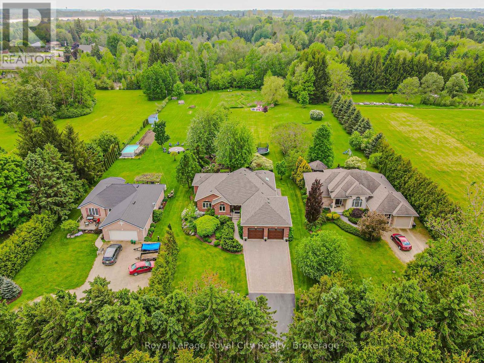 953 St David Street N, Centre Wellington, Ontario  N1M 2W3 - Photo 5 - X12259949