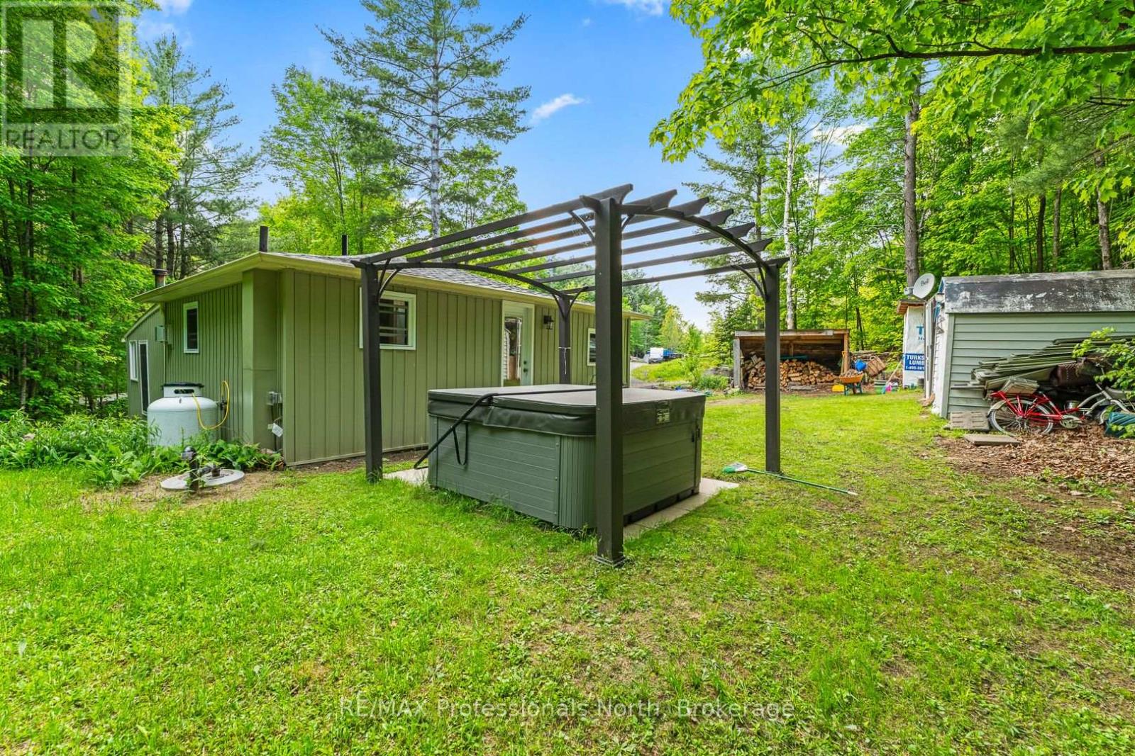 1053 Cutler Road, Muskoka Lakes, Ontario  P0B 1M0 - Photo 19 - X12259983