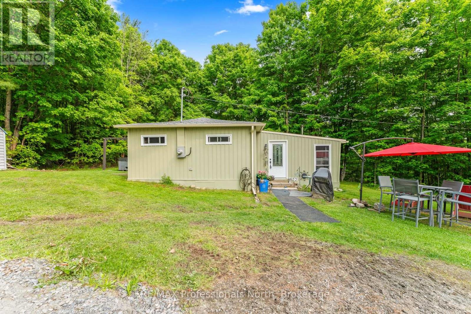 1053 Cutler Road, Muskoka Lakes, Ontario  P0B 1M0 - Photo 2 - X12259983