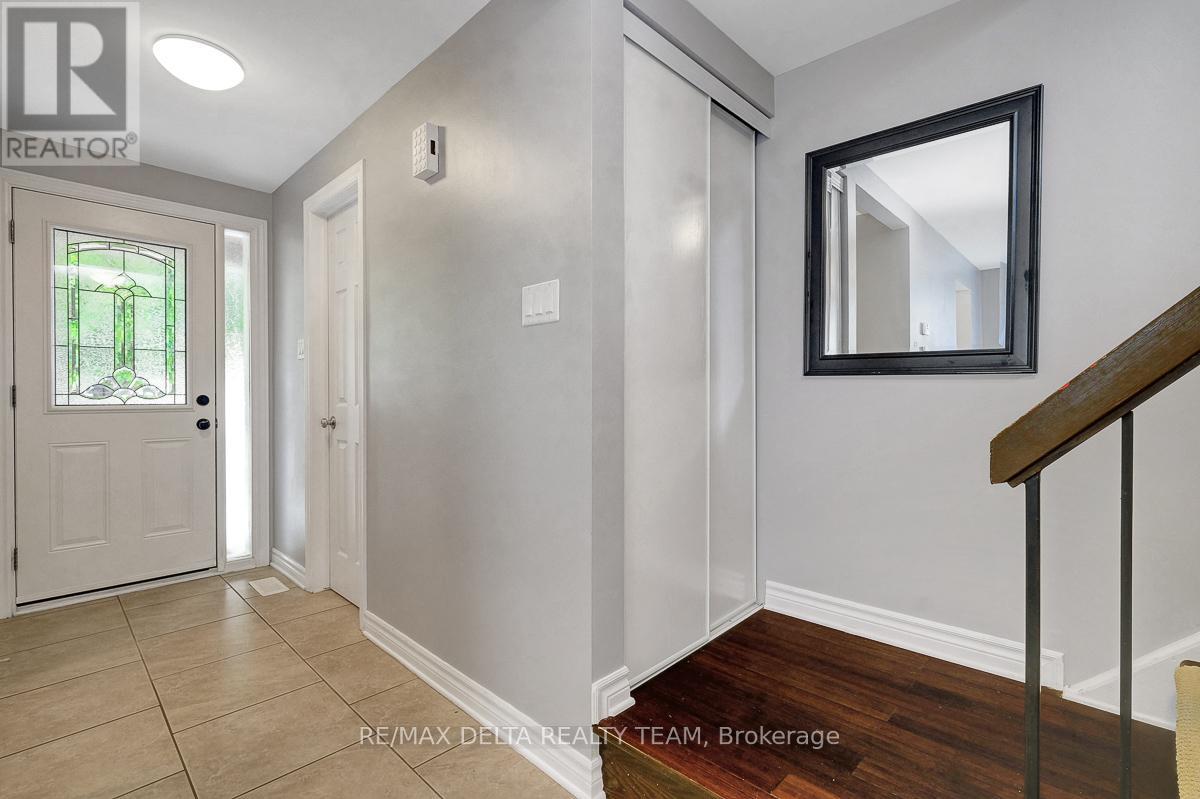Property at 337 BONAIR DRIVE image 5