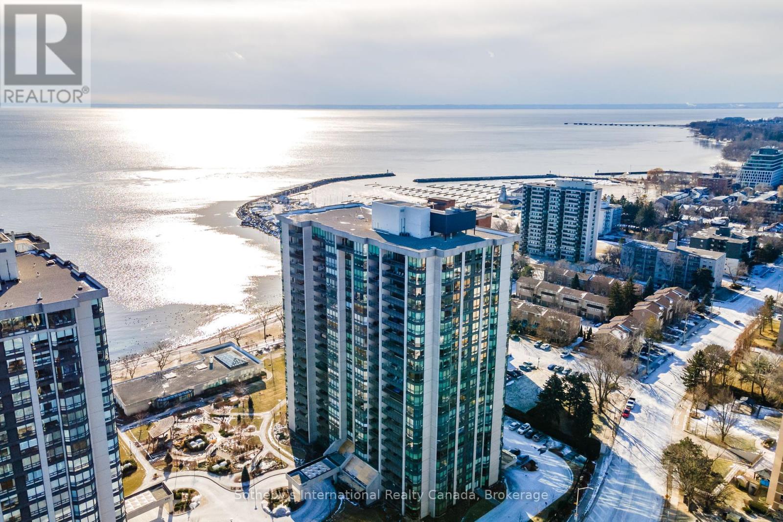 1107 - 2180 Marine Drive, Oakville, Ontario  L6L 5V2 - Photo 1 - W12260075