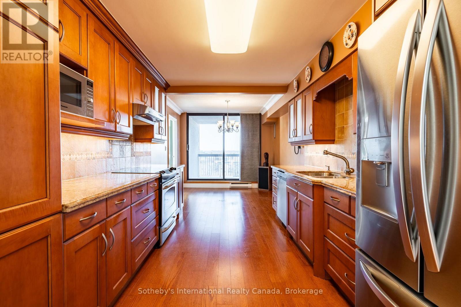 1107 - 2180 Marine Drive, Oakville, Ontario  L6L 5V2 - Photo 15 - W12260075
