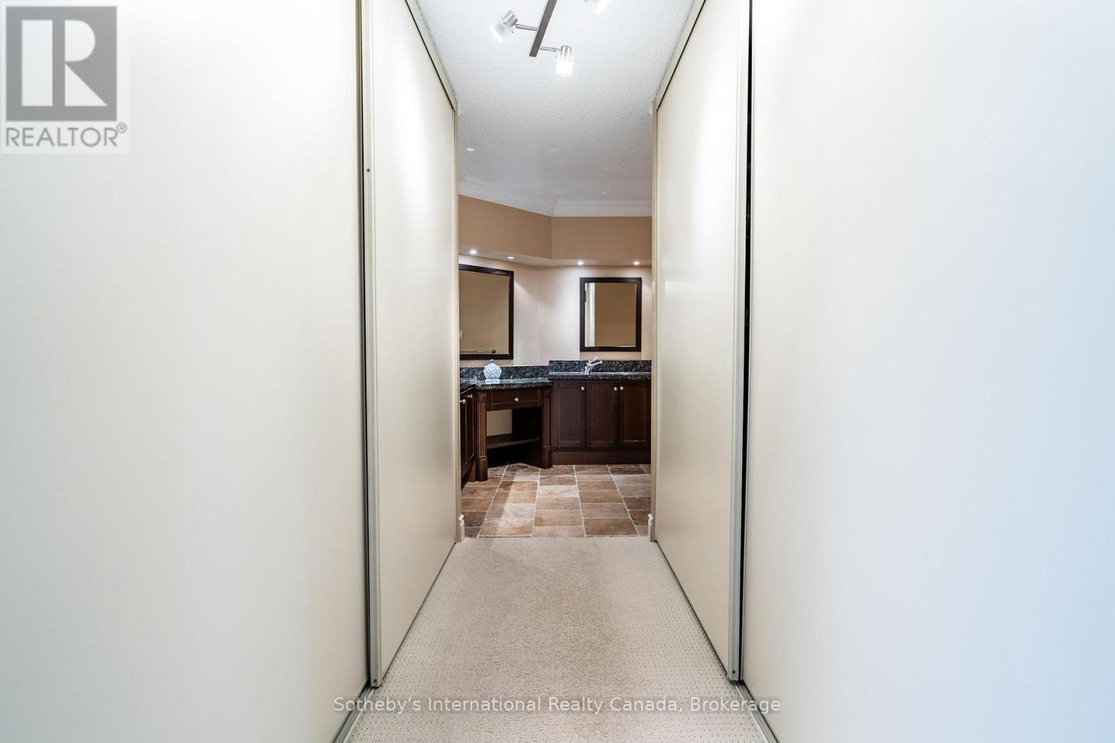 1107 - 2180 Marine Drive, Oakville, Ontario  L6L 5V2 - Photo 27 - W12260075