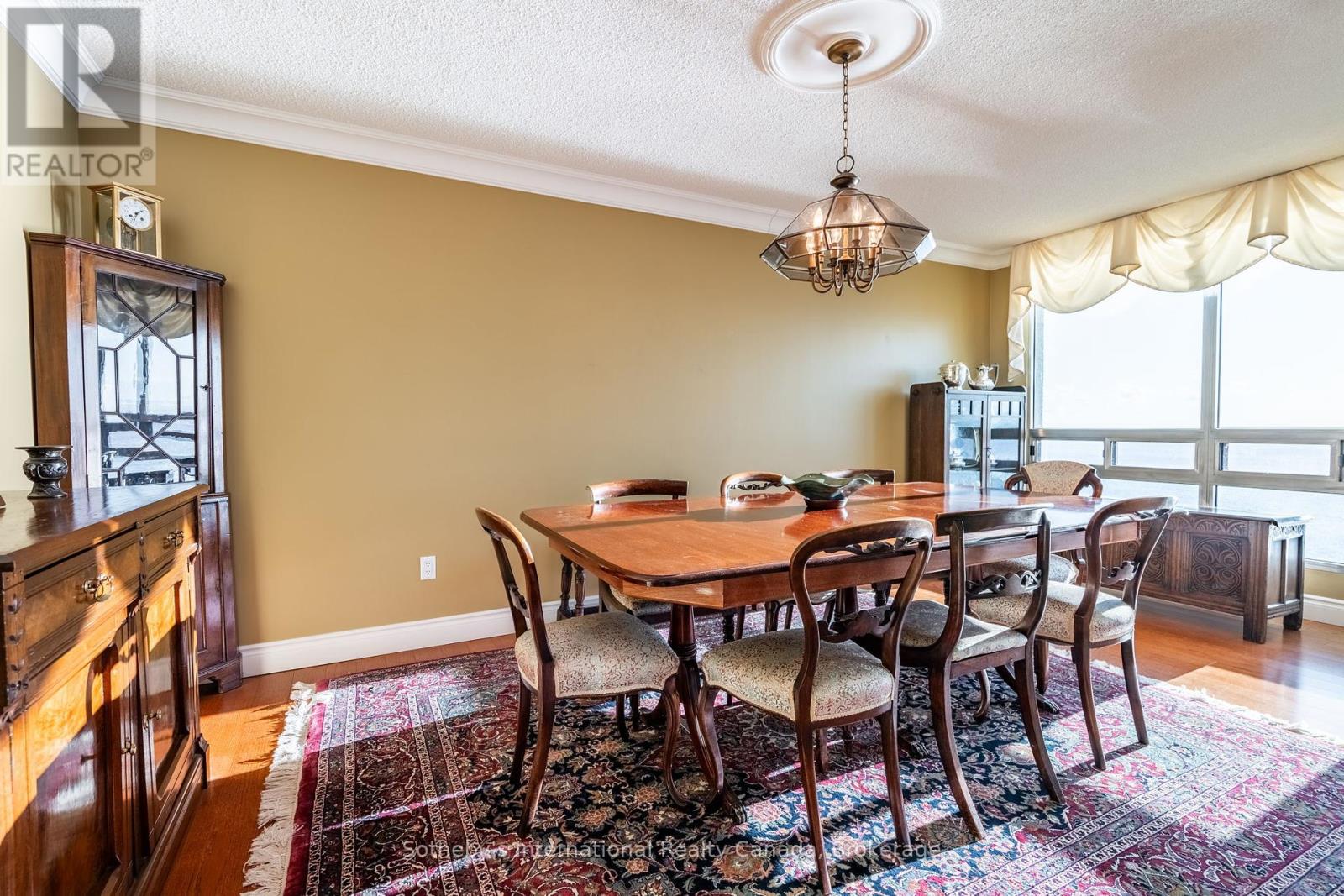 1107 - 2180 Marine Drive, Oakville, Ontario  L6L 5V2 - Photo 8 - W12260075