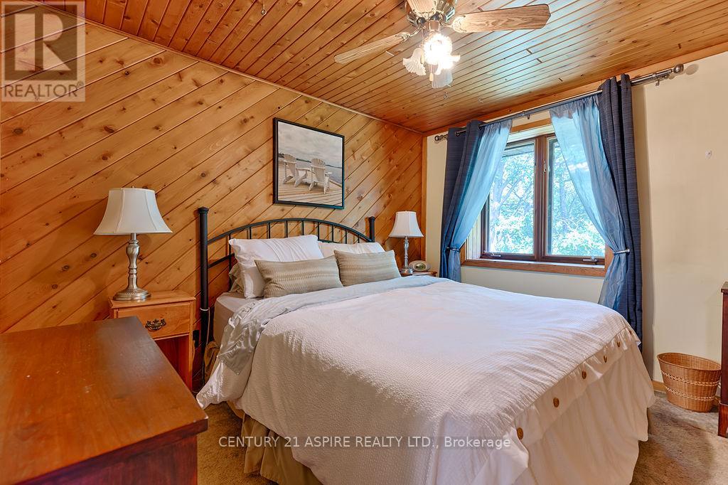 551 Whispering Pines Crescent, Laurentian Valley, Ontario  K8A 6W4 - Photo 12 - X12260003