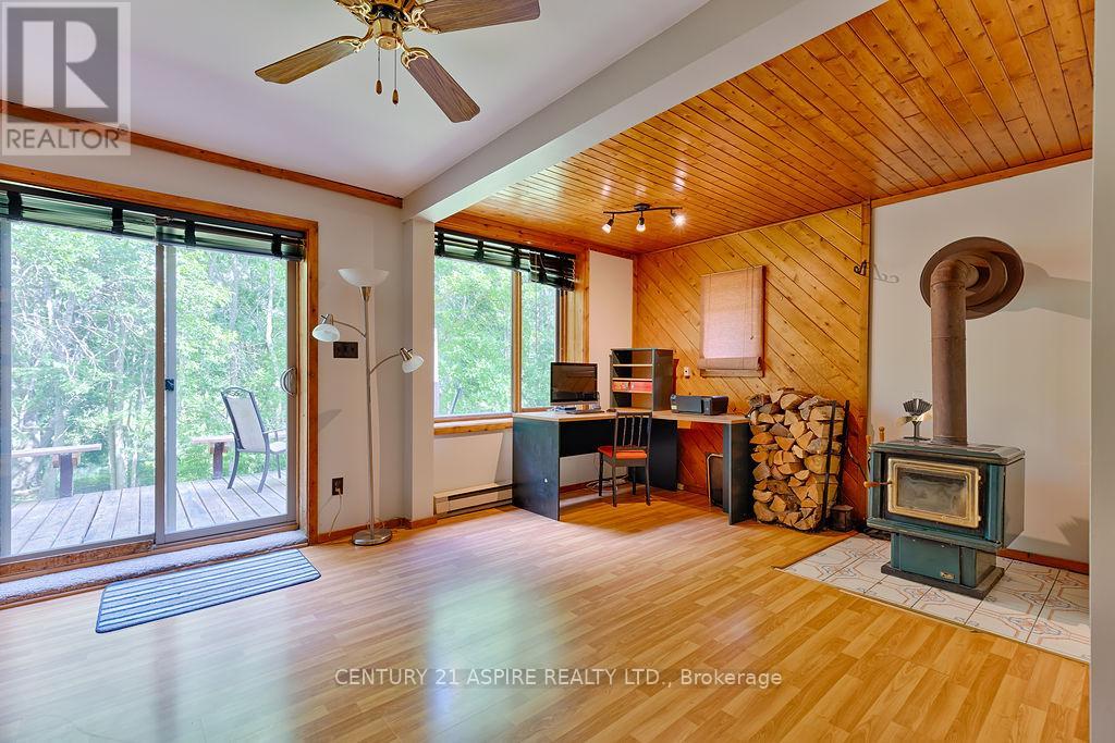 551 Whispering Pines Crescent, Laurentian Valley, Ontario  K8A 6W4 - Photo 21 - X12260003