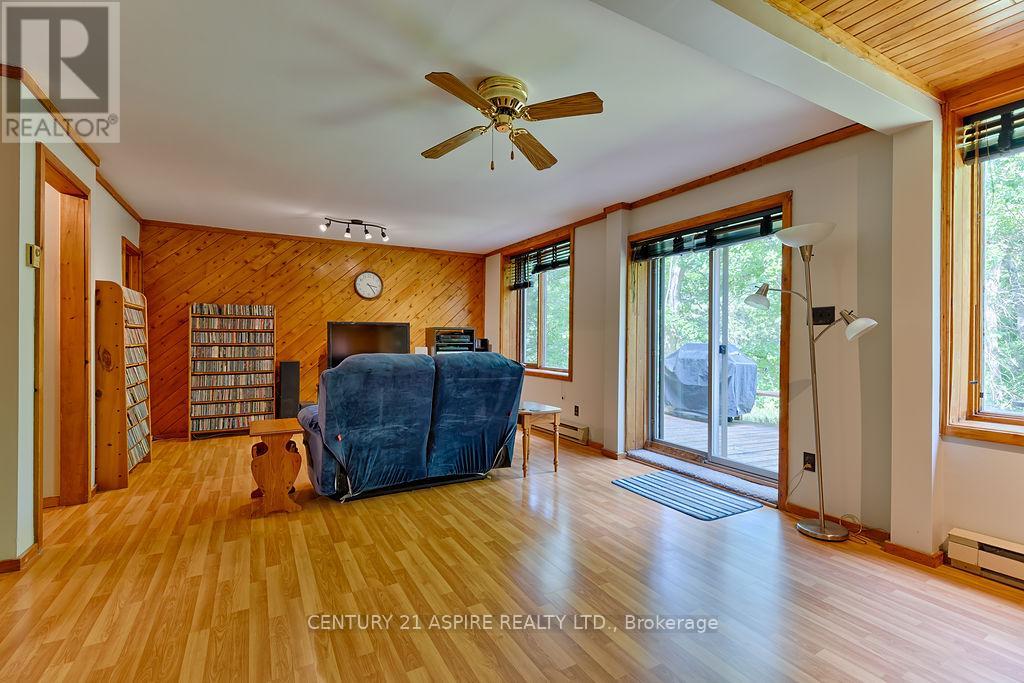 551 Whispering Pines Crescent, Laurentian Valley, Ontario  K8A 6W4 - Photo 22 - X12260003