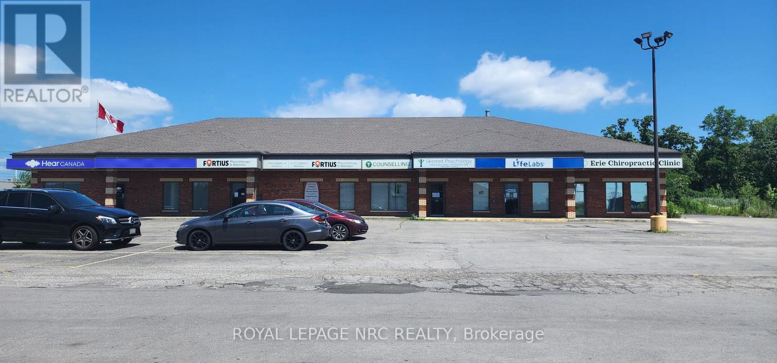 660 Garrison Road, Fort Erie, Ontario  L2A 6E2 - Photo 11 - X12254233