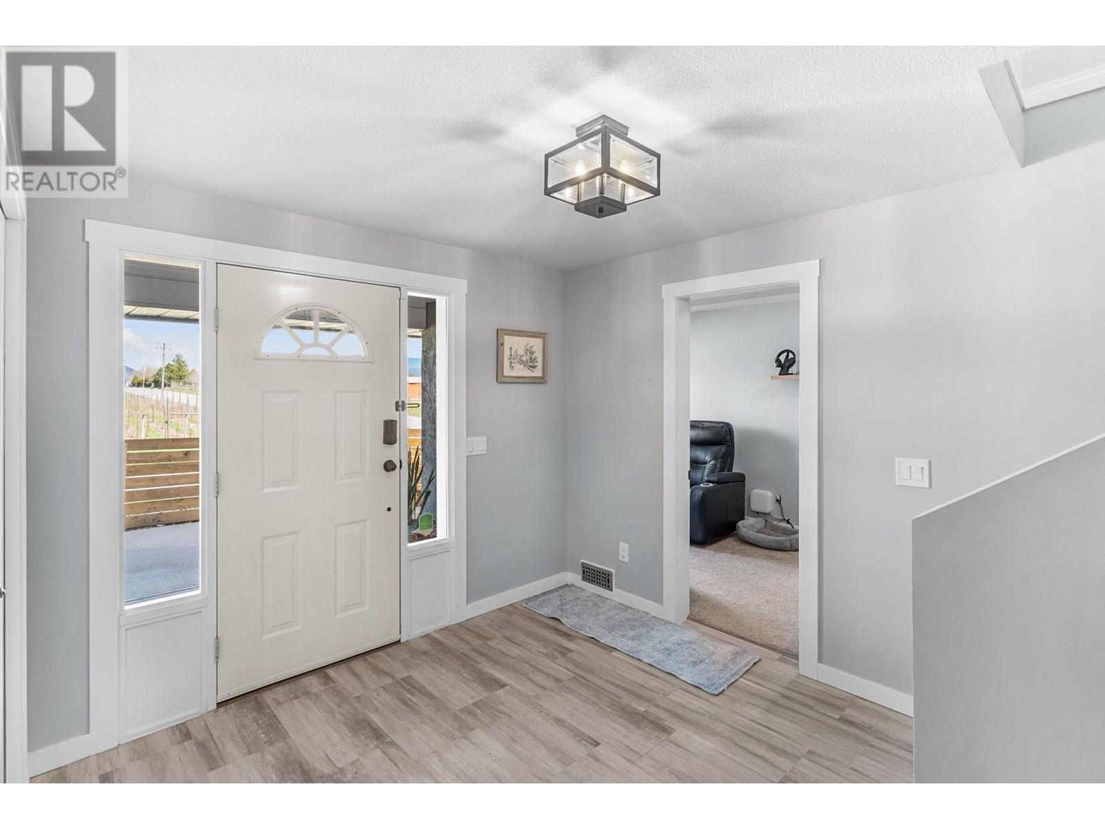 2455 Silver Place, Kelowna, British Columbia  V1V 1M9 - Photo 23 - 10354594
