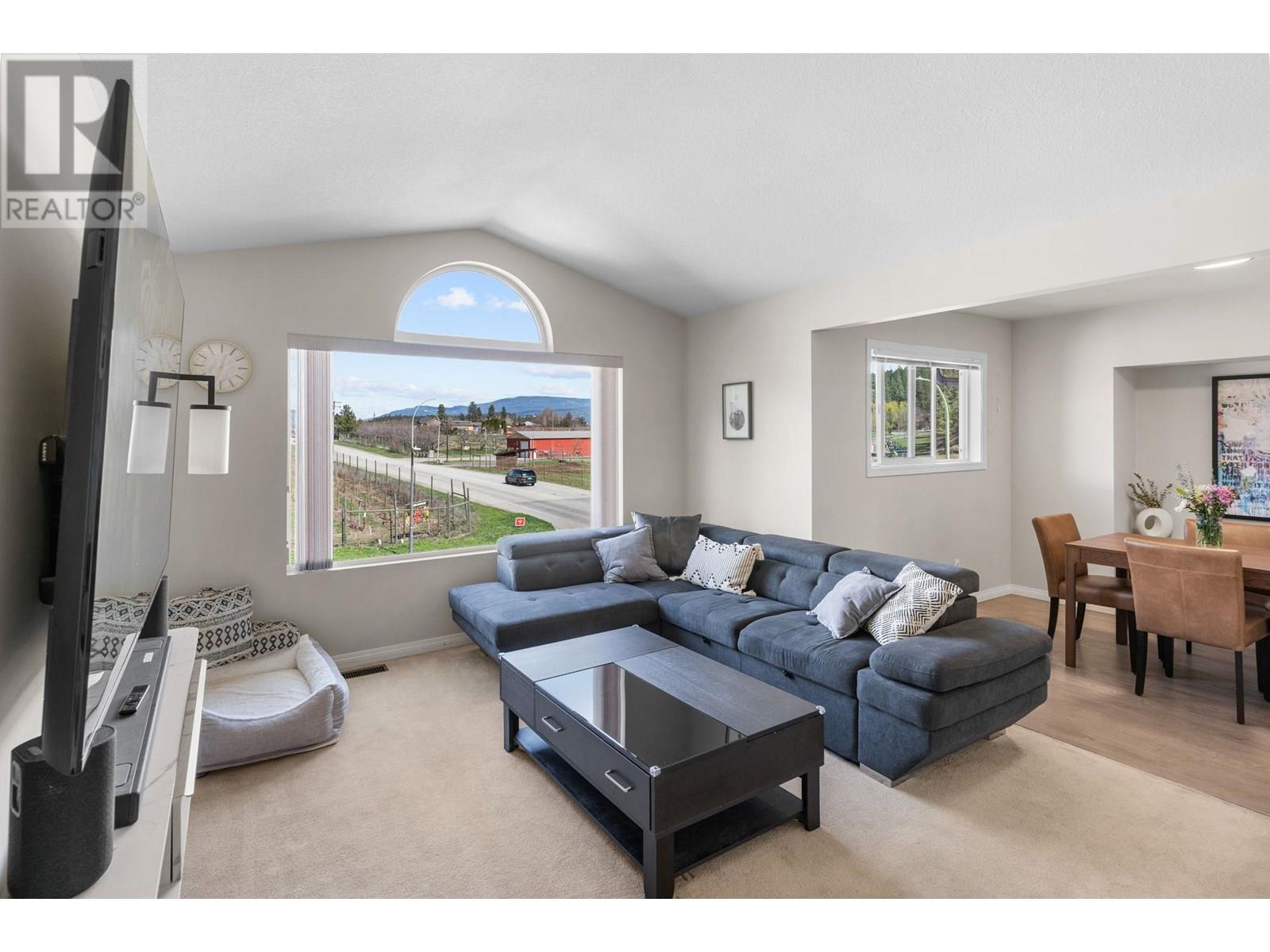 2455 Silver Place, Kelowna, British Columbia  V1V 1M9 - Photo 5 - 10354594