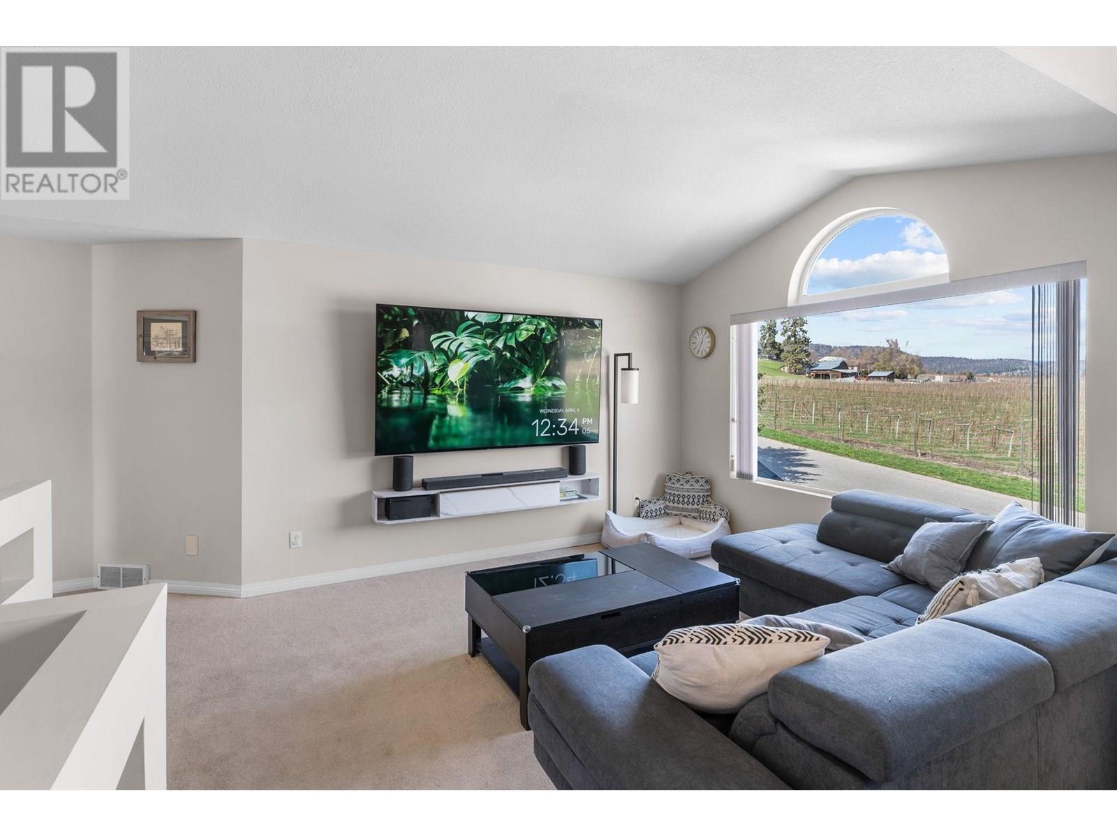 2455 Silver Place, Kelowna, British Columbia  V1V 1M9 - Photo 6 - 10354594
