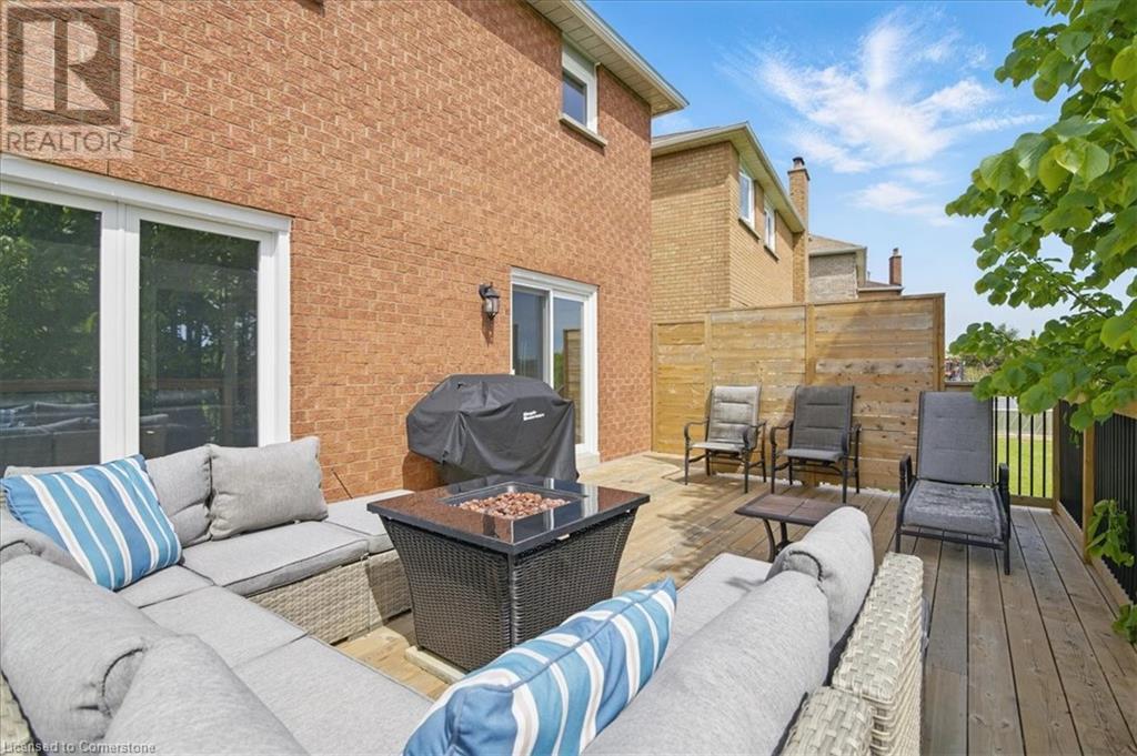 Property at 85 GENNELA Square image 5