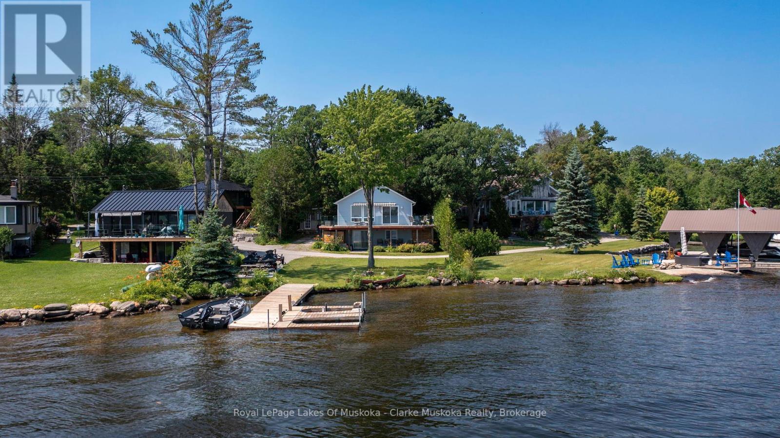 64 VALLEY ROAD, Georgian Bay, Ontario