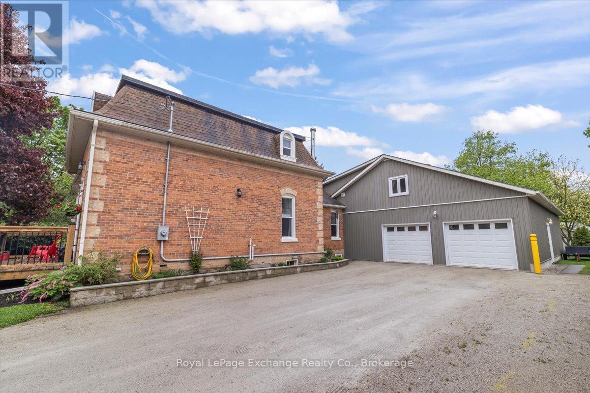 144 Yonge Street S, Arran-Elderslie, Ontario  N0H 2N0 - Photo 10 - X12173948