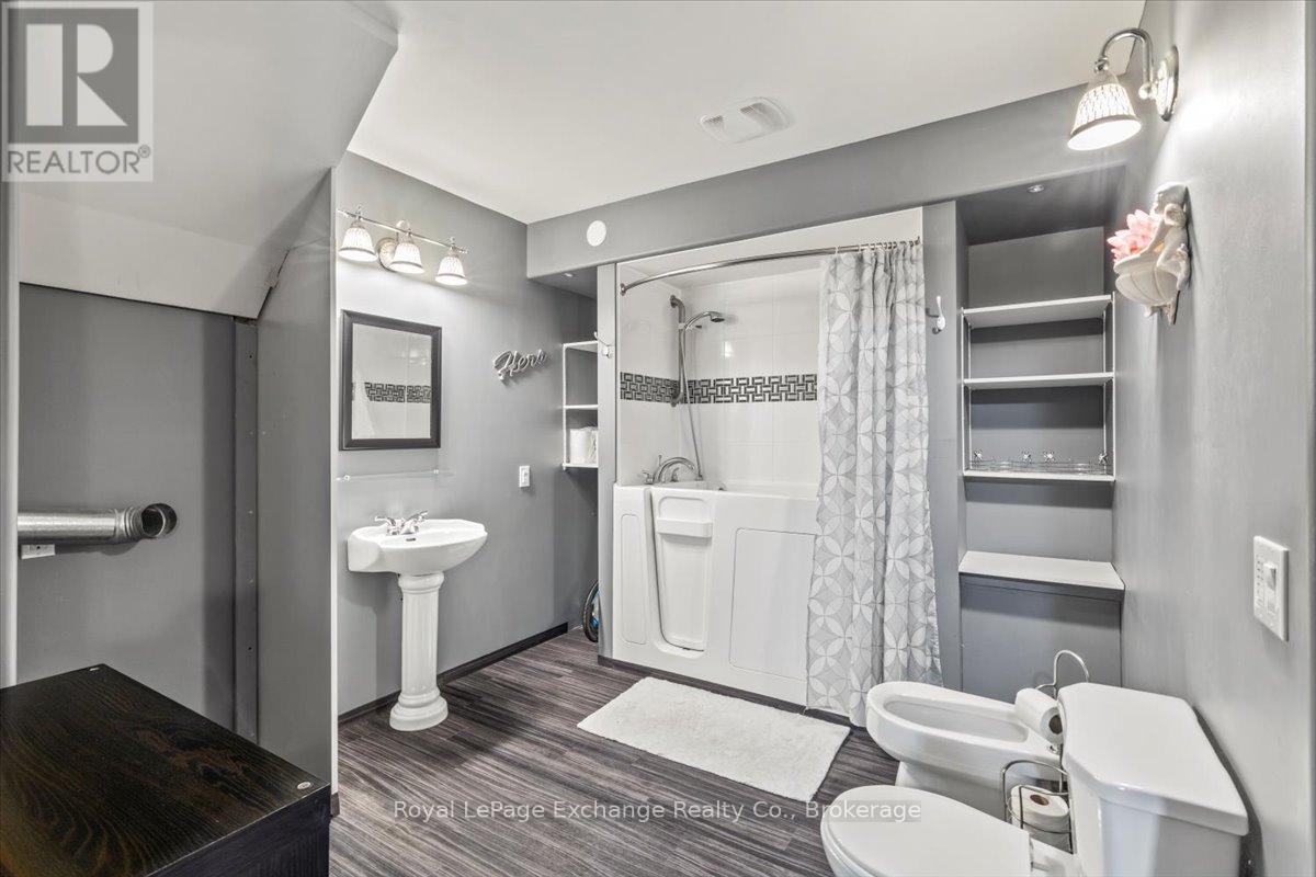 144 Yonge Street S, Arran-Elderslie, Ontario  N0H 2N0 - Photo 41 - X12173948