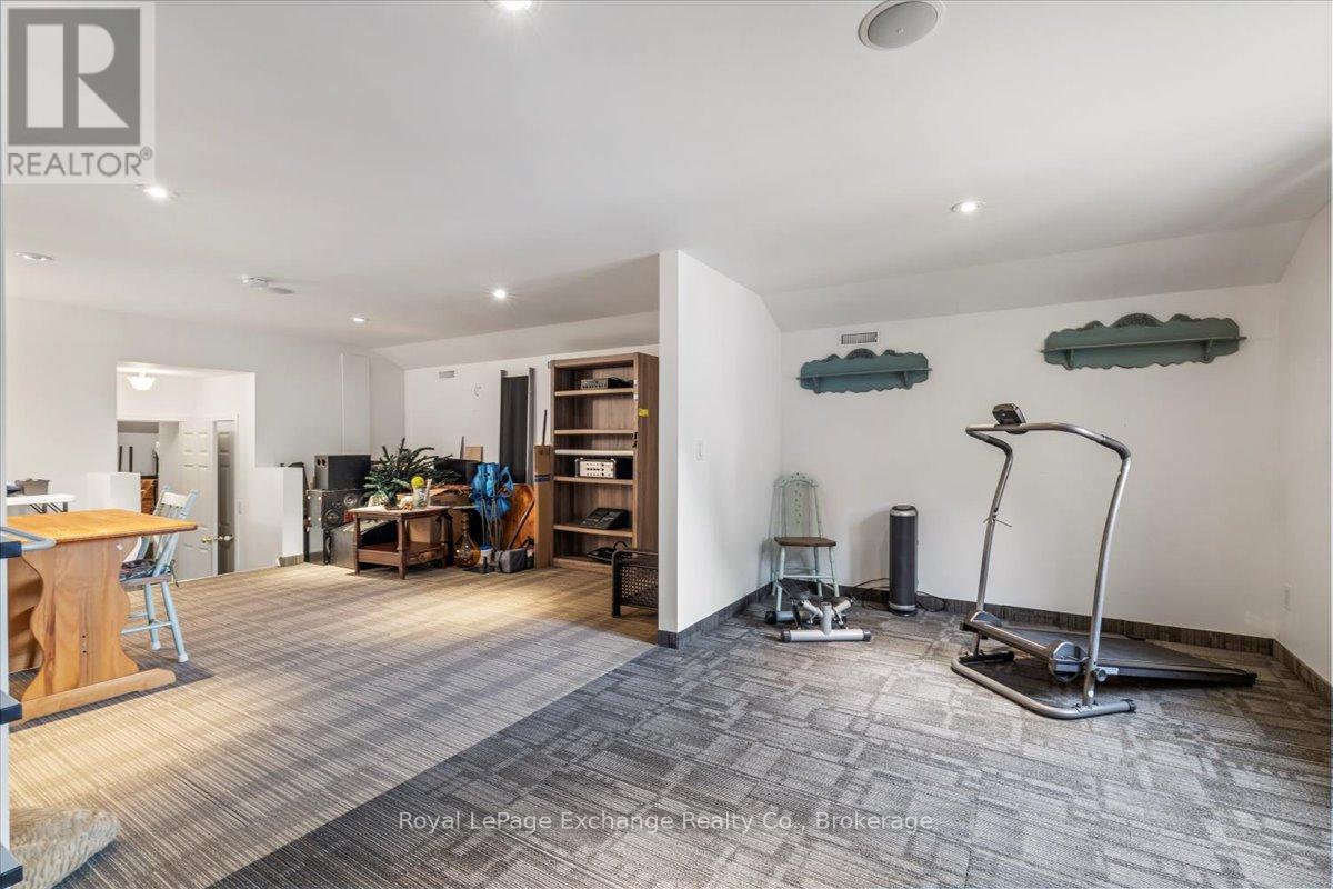 144 Yonge Street S, Arran-Elderslie, Ontario  N0H 2N0 - Photo 42 - X12173948