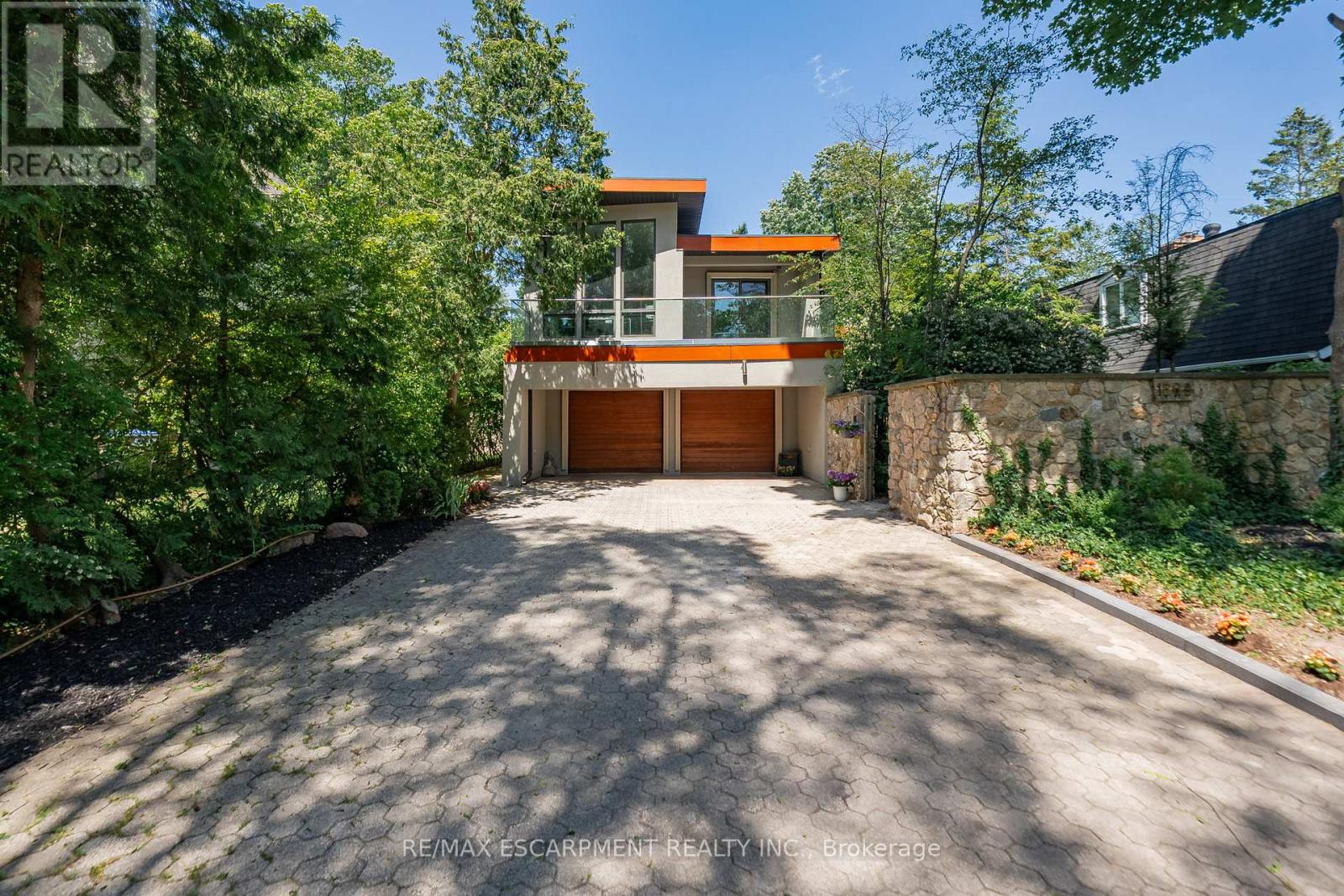 Property at 1569 GLENBURNIE ROAD image 2