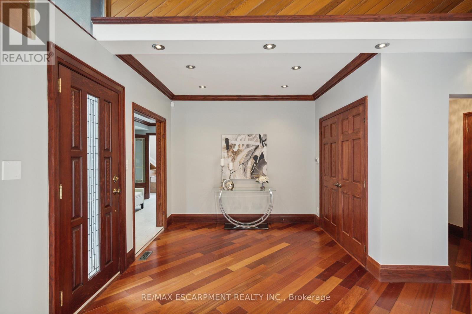 Property at 1569 GLENBURNIE ROAD image 3