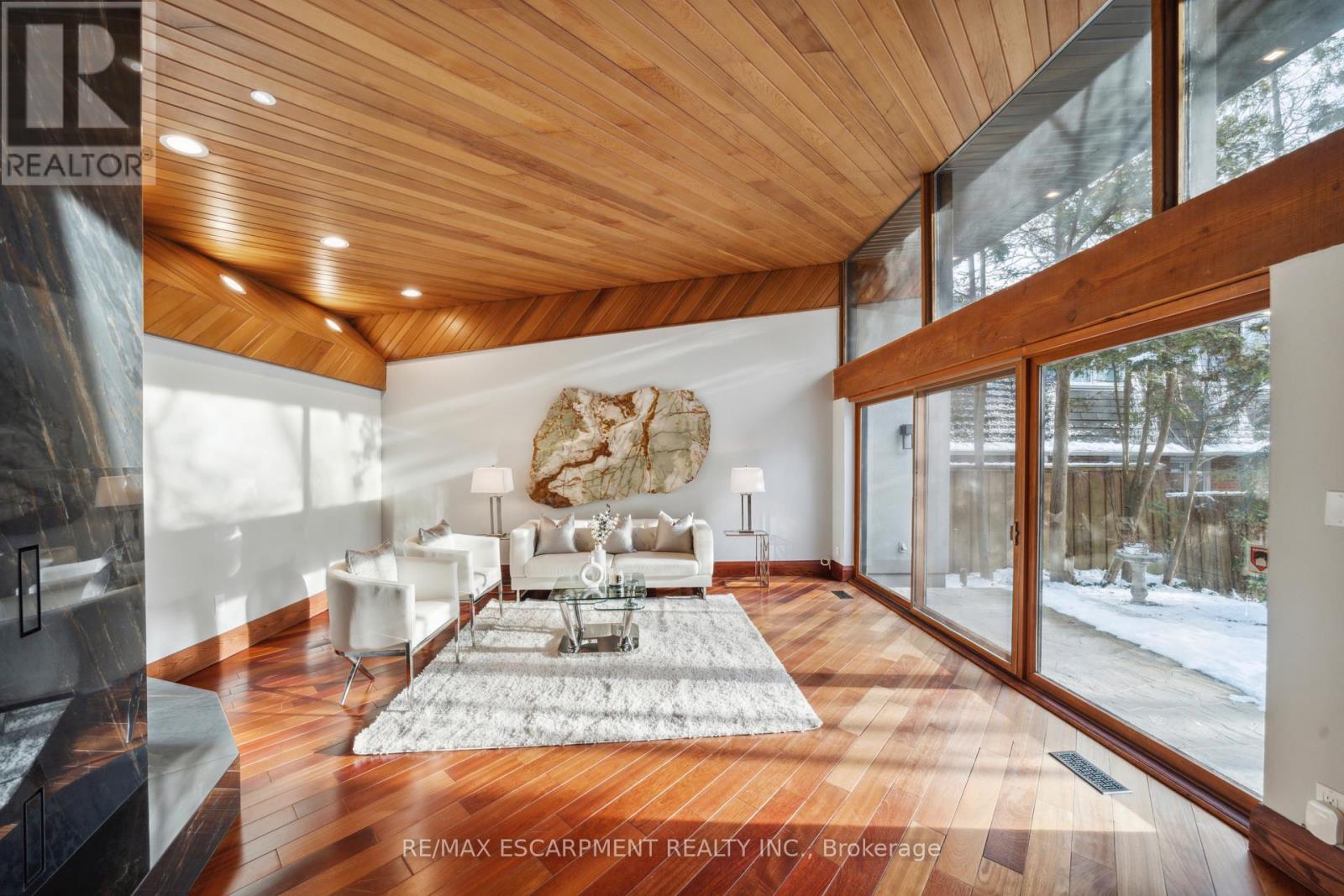 Property at 1569 GLENBURNIE ROAD image 4