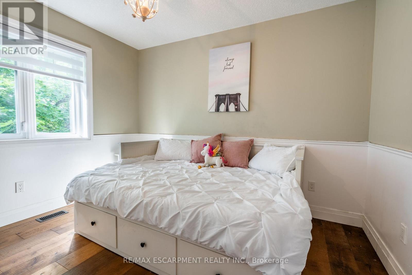 4 Concession 11 Road E, Hamilton, Ontario  L8B 1H8 - Photo 32 - X12259864