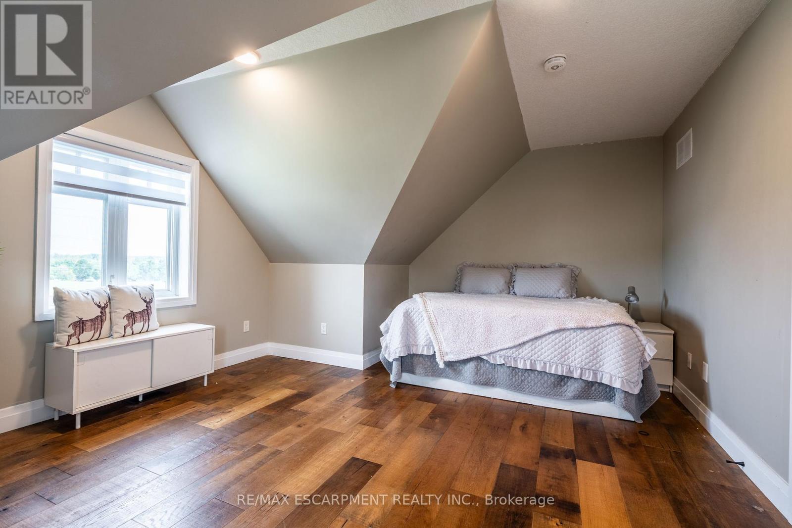 4 Concession 11 Road E, Hamilton, Ontario  L8B 1H8 - Photo 35 - X12259864