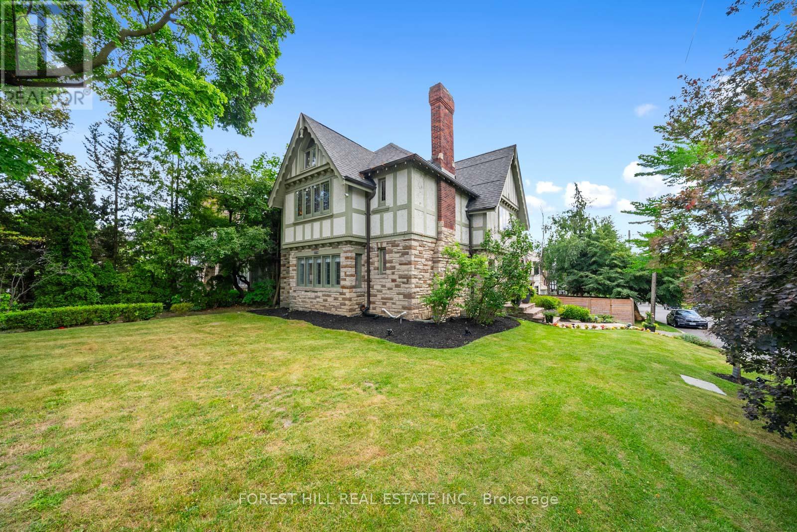 Property at 39 AVA ROAD image 4