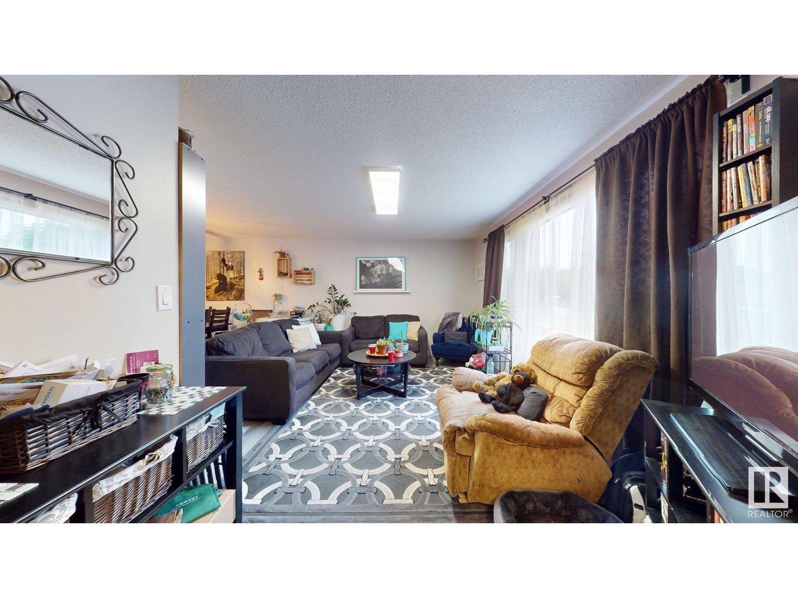 Property at 1436 62 ST NW image 5