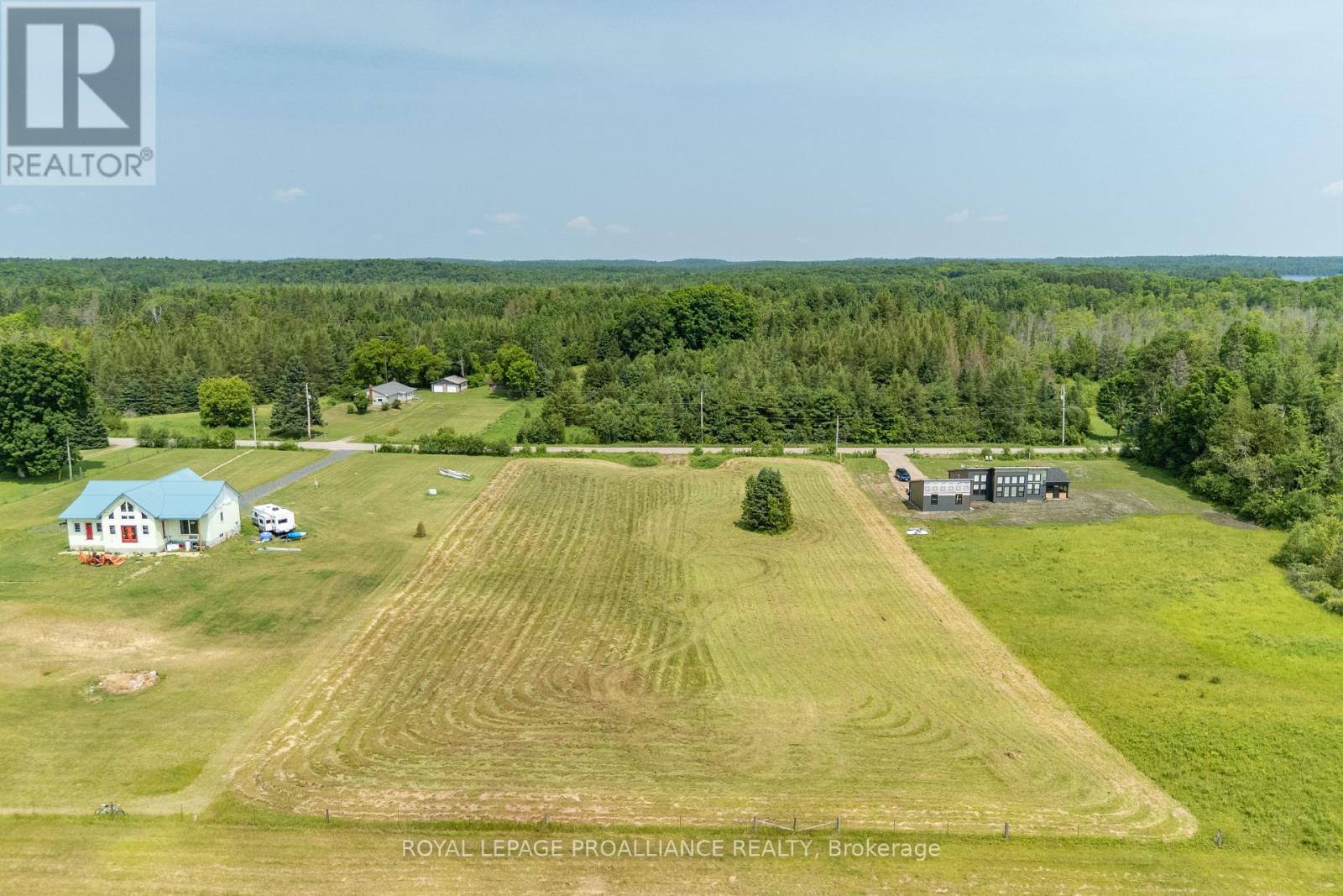 1226 Gull Lake Road, Frontenac (Frontenac North), Ontario  K0H 1B0 - Photo 6 - X11958174