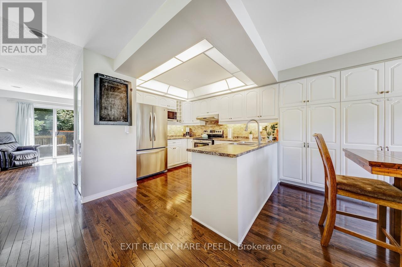 6 - 119 Spring Road, Georgina, Ontario L4P 2K4 - Photo 18 - N12259981