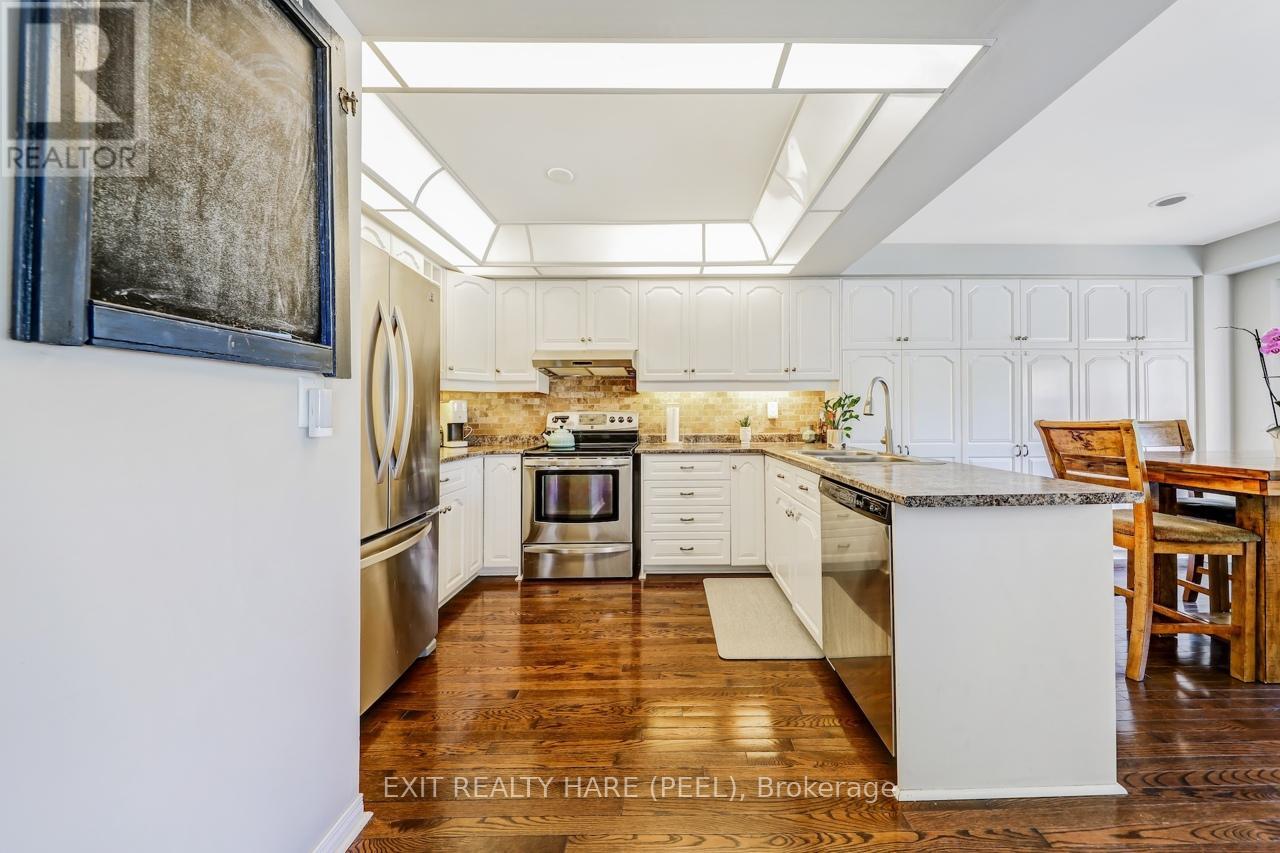 6 - 119 Spring Road, Georgina, Ontario L4P 2K4 - Photo 19 - N12259981