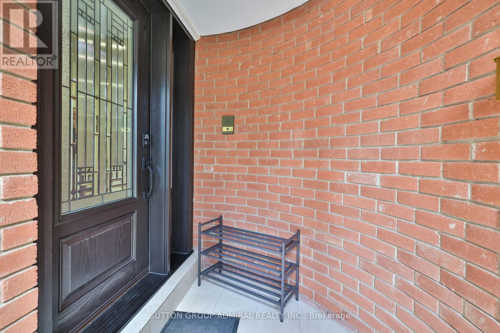 Property at 204 WILLOWBROOK ROAD image 3